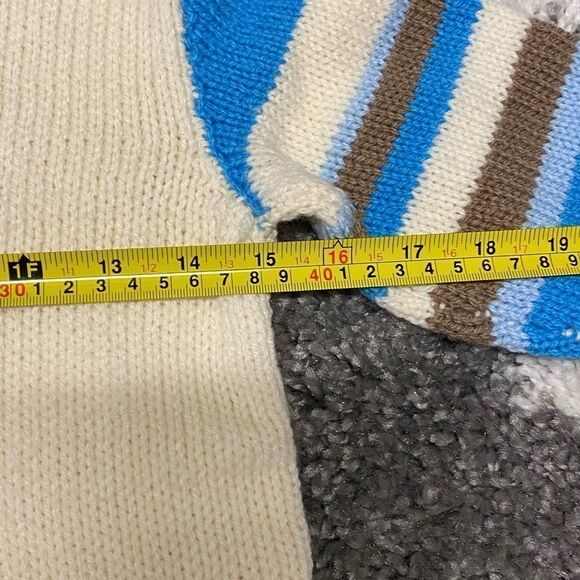 HANDMADE Knit Giraffe Sweater - Picture 3 of 6